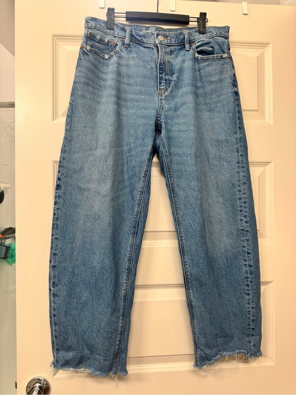 American Eagle Outfitters Light Blue Relaxed Women’s Jeans